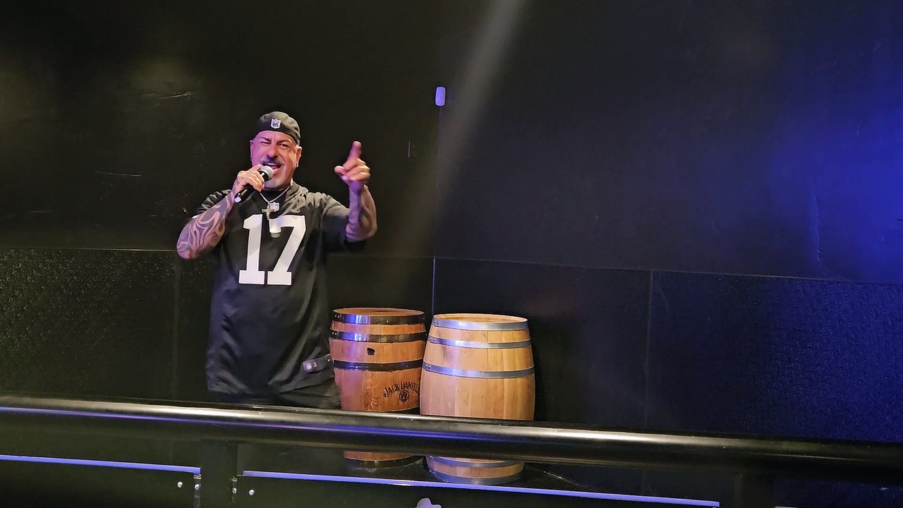 WARRANT - CHERRY PIE (PERFORMED LIVE AT THE WESTERNER)