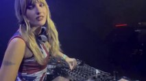 Victoria De Angelis, travolgente dj set a Londra (con Partiboi69)