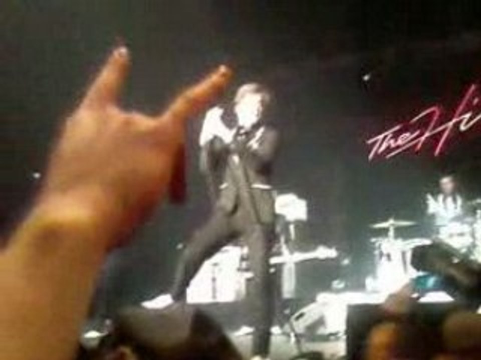 The Hives Live