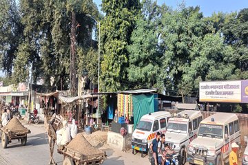 राजकीय जिला अस्पताल के बाहर का ग्रीन जोन में अतिक्रमण