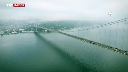 İstanbul'da sis: Köprü adeta kayboldu