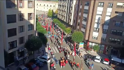 Desfile de pendones en León (I)