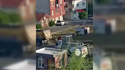 İstanbul - Avcılar’da motosikletli çiftin kavgası kamerada