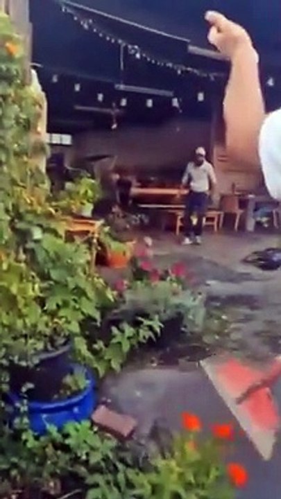 Attaque en Allemagne : Les terribles vidéos de plusieurs habitants qui tentent de neutraliser un migrant syrien armé d'une machette et qui fait plus de 30 blessés dont 2 enfants entre la vie et la mort