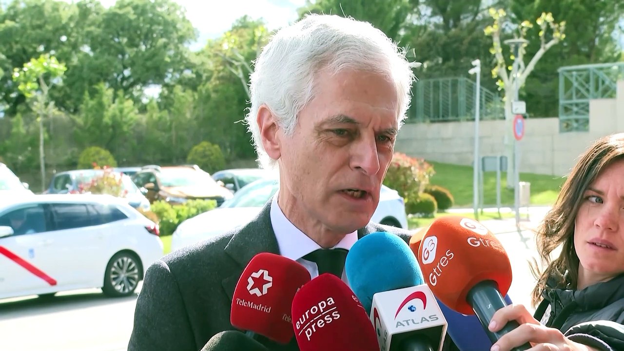 Adolfo Suárez Illana esquiva las preguntas sobre Bárbara Rey: "La actualidad hoy..."