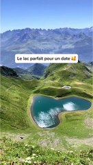 Le plus beau lac de France !    Le lac de Montagnon, Oloron-Sainte-Marie   Ce lac en forme de cœur qui surplombe les nuages et les montagnes au soleil levant, est le plus beau lac de France !   Idéal pour un date    Tous nos bons plans à retrouver