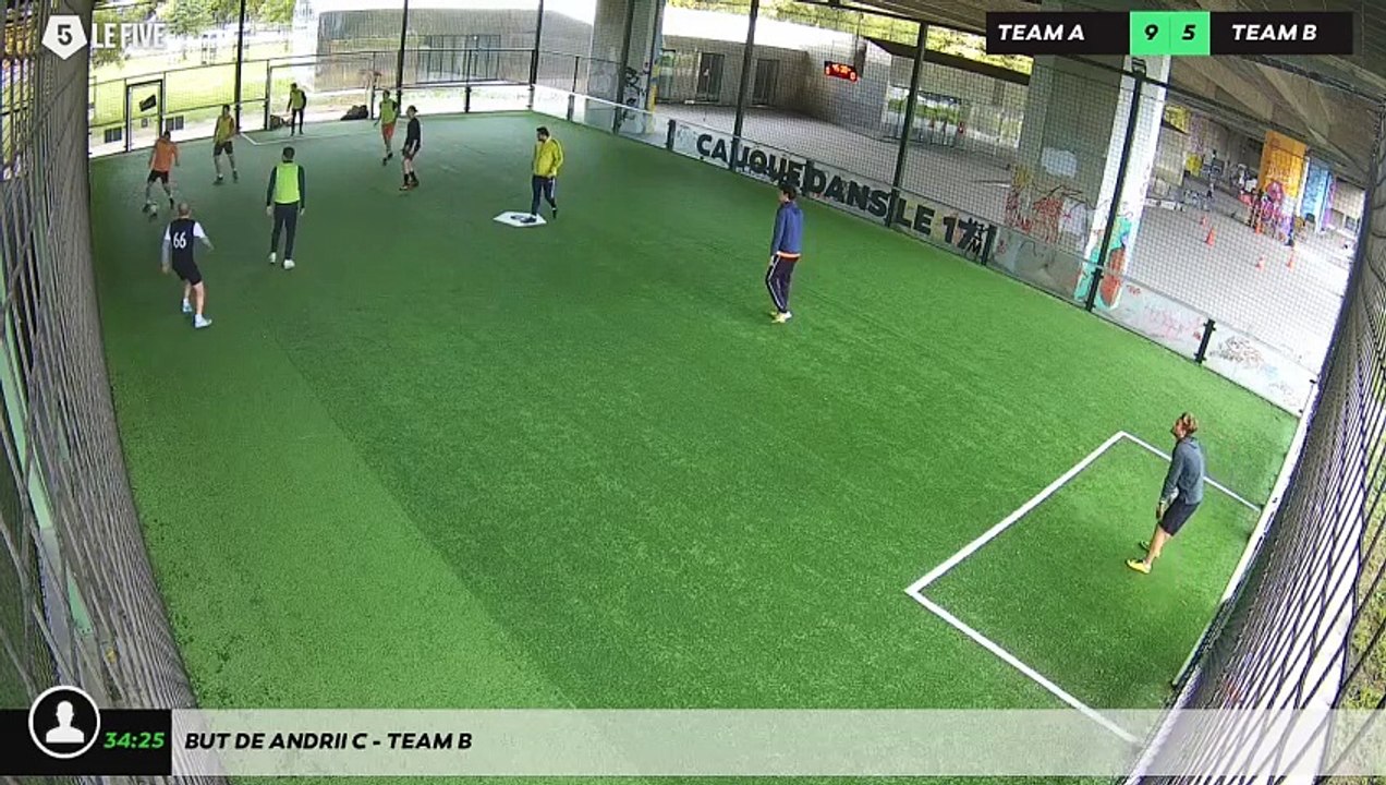 But de Andrii C - Team B