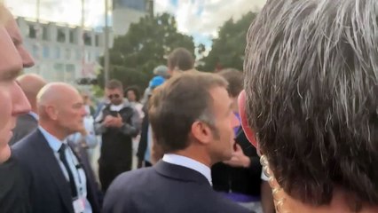 E. Macron commente l'absence du NFP au gouvernement : 'C'est dommage qu'ils n’aient pas voulu travailler avec les autres.'