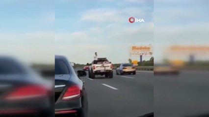 Beykoz'da Çakarlı ve Driftli Düğün Konvoyu