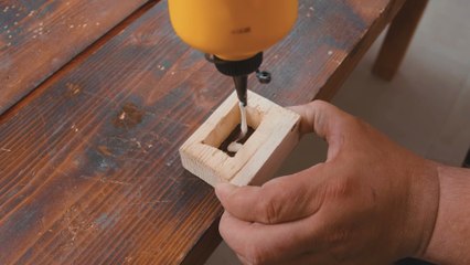 Connecter les bois comme ceci ! 