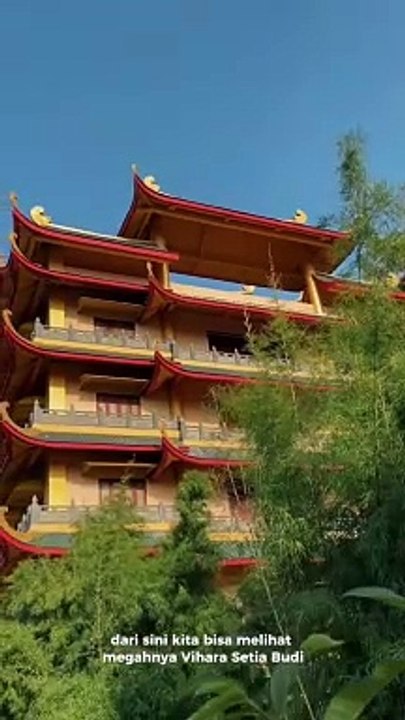 Ada cemilan baru nih dari @Chitato Lite  Chitato Lite Ayam Bawang  Rasa nya mirip sama Indomie Ayam Bawang, iklannya juga sama