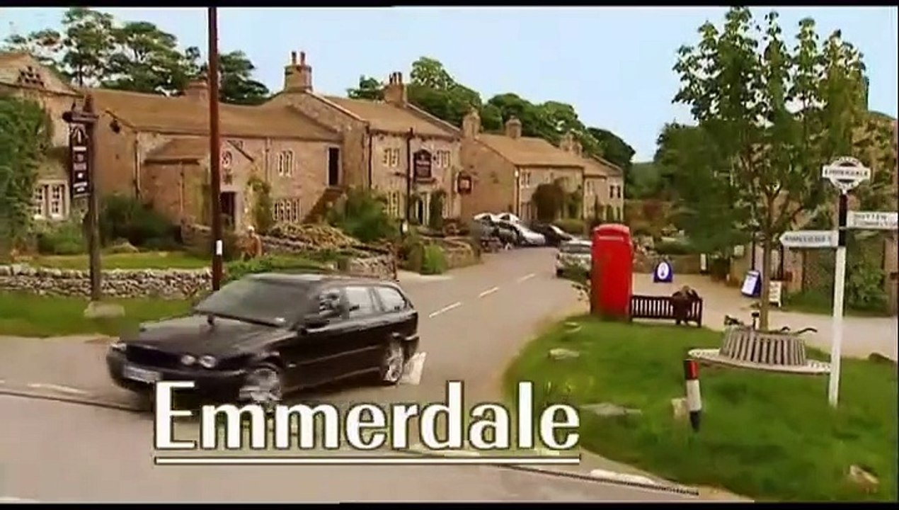 Emmerdale 25 June 2008 - Michael Jayston, Nicola Wheeler, Jenna Coleman, Ayden Callaghan