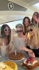 Así fue el divertido cumpleaños de Juan Otero por sus 16 años: en barco y con famosos