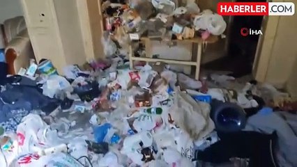 Eskişehir'de Çöp Ev Vakası: Ceset Koku Nedeniyle Zor Çıkarıldı