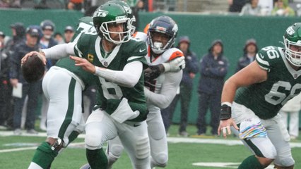Jets Narrowly Lose to Broncos 10-9: Game Highlights