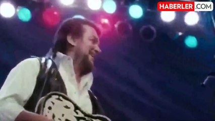 Efsane şarkıcı ve oyuncu Kris Kristofferson hayatını kaybetti
