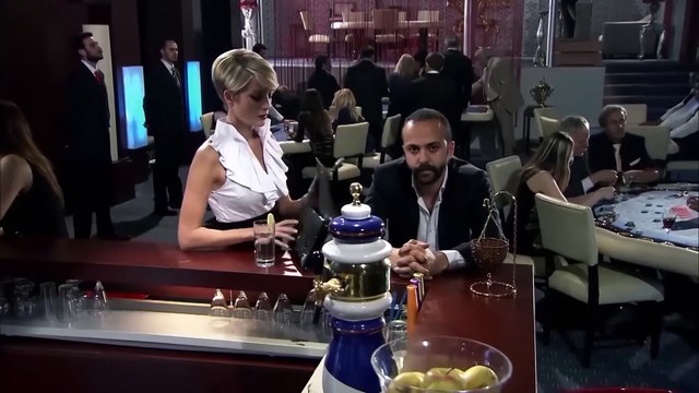 ¡Tefo Caerá Bajo El Hechizo de Şebnem! | Ezel Português Dublado