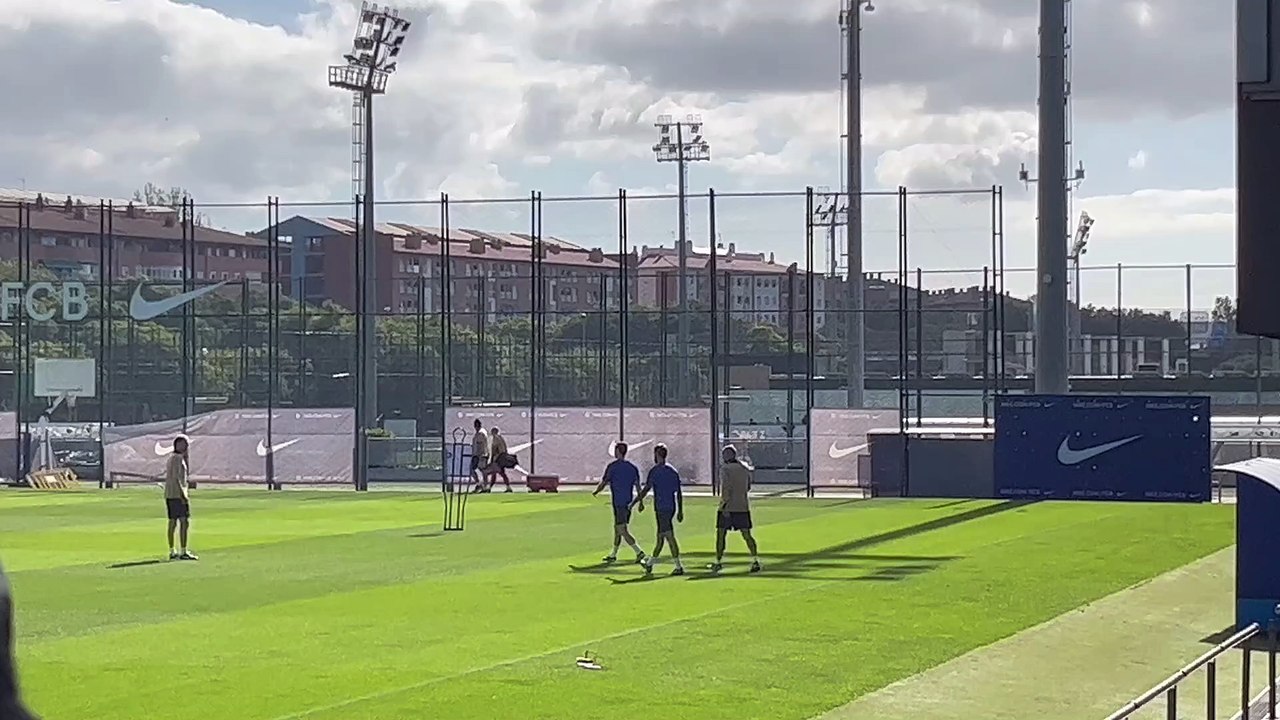 Frenkie de Jong sale a entrenar antes del Barça-Young Boys