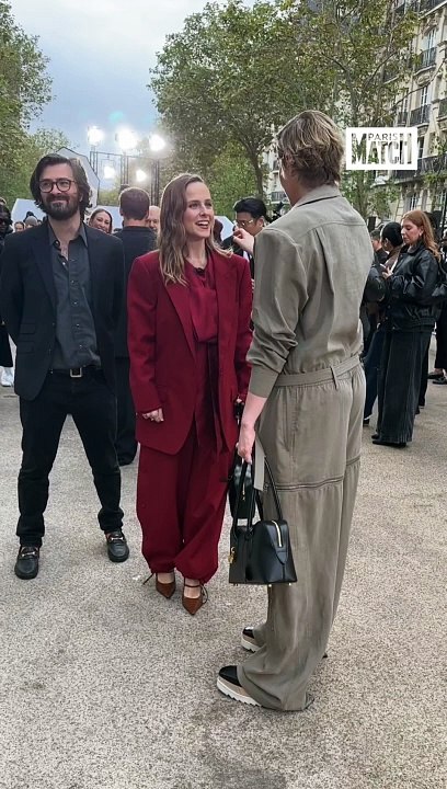 Pauline Chalamet, la sœur de Timothée, annonce à Greta Gerwig qu'elle est maman