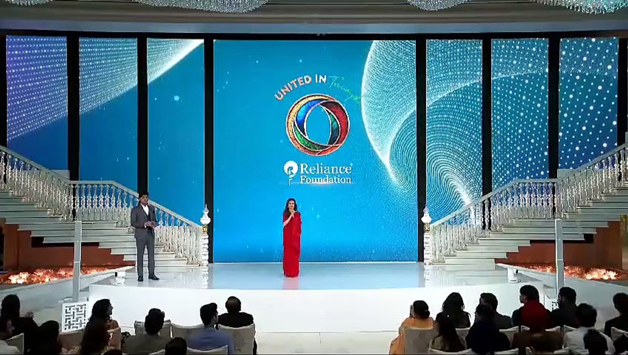 भारतीय पैरालंपिक समिति के अध्यक्ष देवेंद्र झाझरिया ने नीता मुकेश अंबानी को किया सम्मानित