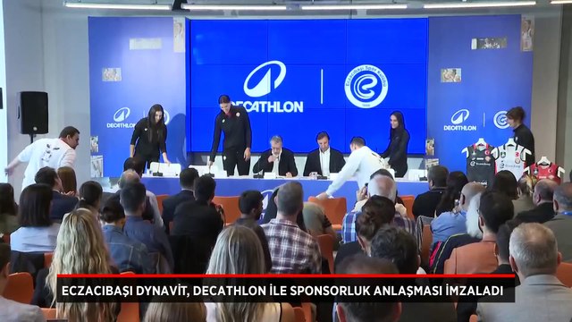 Eczacıbaşı Kadın Voleybol Takımı’na teknik ve forma sponsor desteği