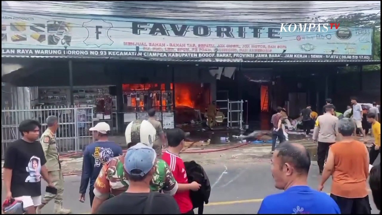 Toko Mebel di Bogor Hangus Terbakar Diduga Akibat Percikan Las