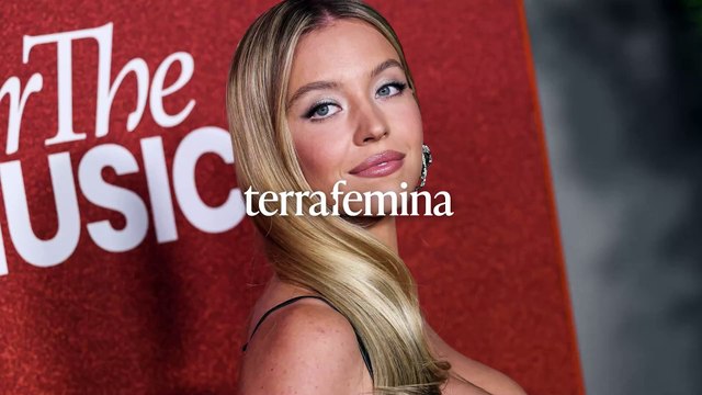 Je vous en supplie, faites plus de blagues sur mes seins ! , implore Sydney Sweeney (avec beaucoup de dérision)