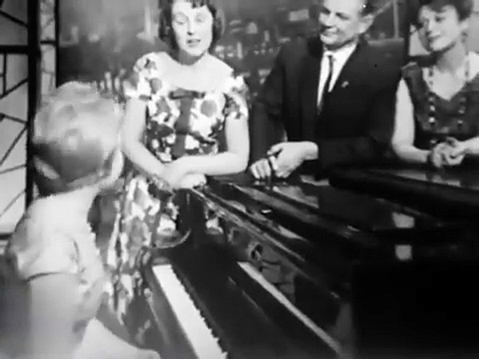 Иосиф Кобзон Куба - любовь моя. (Голубой огонек 1962 года)