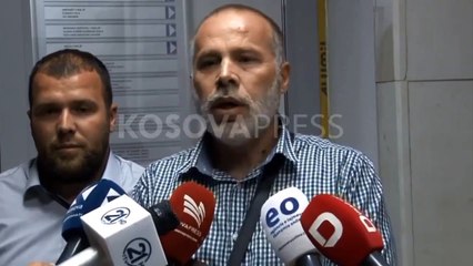 FJALA - Dorëzon  listat me emra për deputet në KQZ