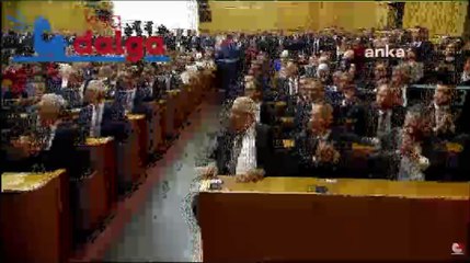 Devlet Bahçeli kürsüden tehdit etti:   'Halk TV ve CHP, ayağınızı denk alın!'