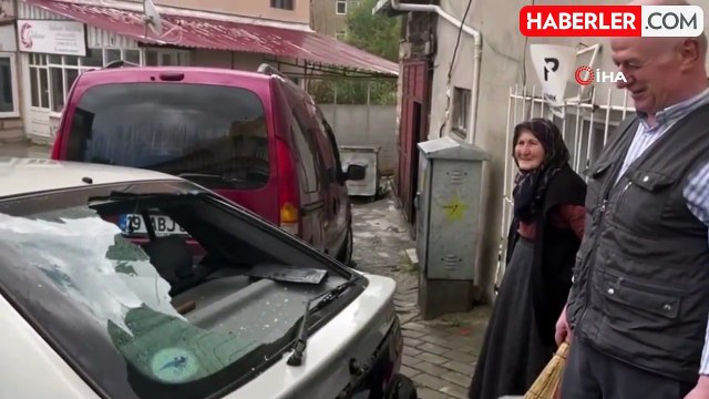 Kütahya'da Aniden Bastıran Dolu ve Yağmur, Pazarcı Esnafını Zor Duruma Soktu