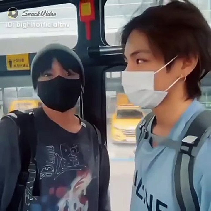 They arrived together from Seoul to Jeju️ {BEHIND THE SCENE}