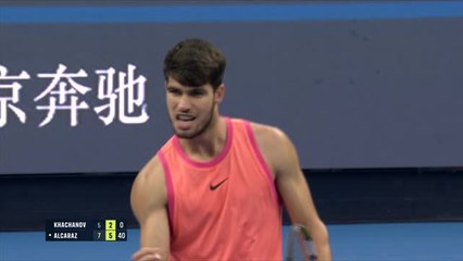 Alcaraz sets up Medvedev semi with comfortable win