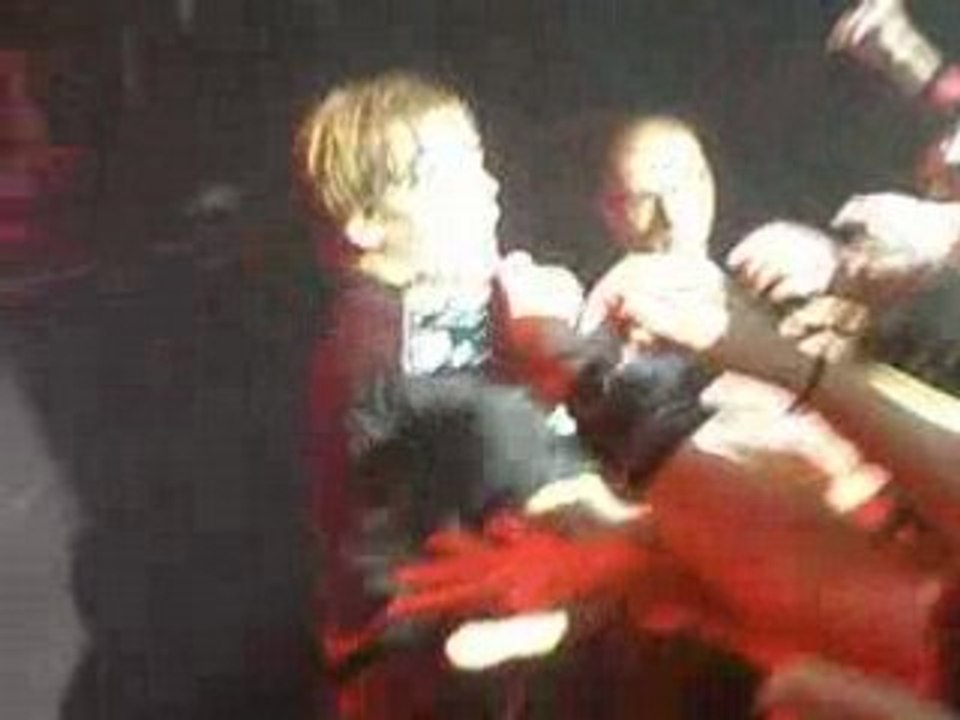 [20.04.08] The Hives