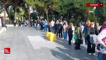 Tekirdağ'da toplu taşıma kartı kuyruğu