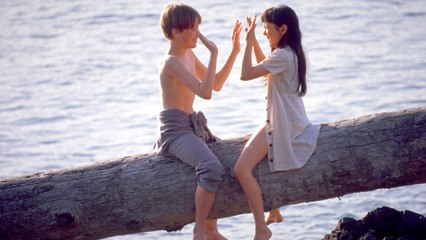 La neige tombait sur les cèdres