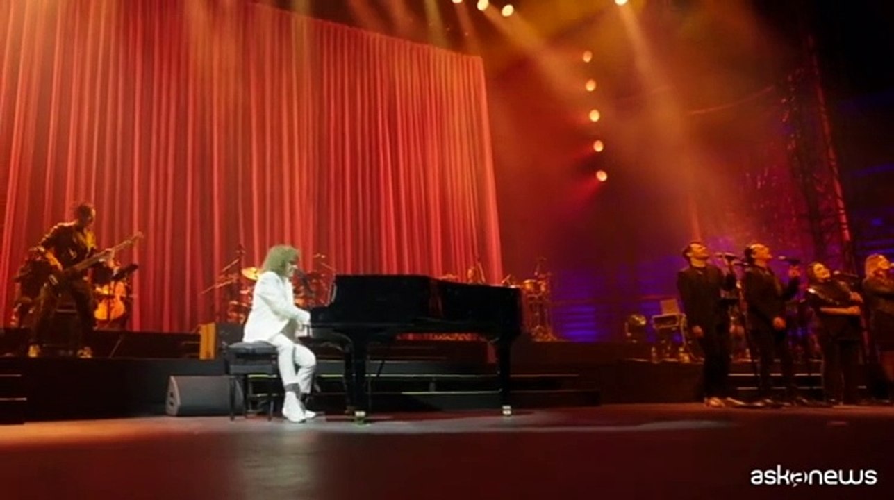 Riccardo Cocciante live in Arena: "Sono qua e sono ancora vivo"