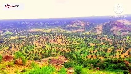 Burkina/Excursion dans le Nahouri : Perdu au pied du pic et en sandales, nous rencontrons « l’Emmanuel »