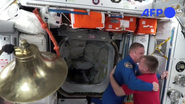 La misión de SpaceX que regresará a astronautas varados se acopla a la EEI