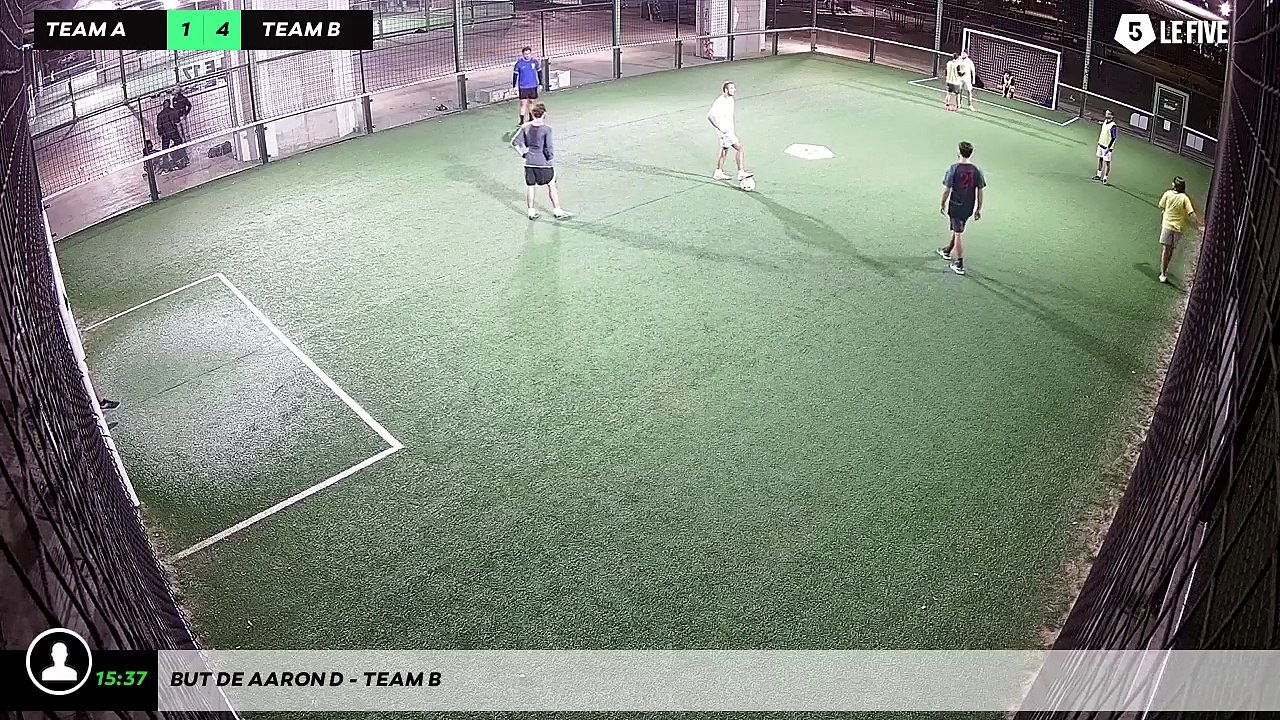 But de Aaron D - Team B