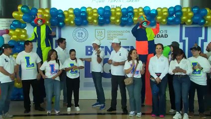 Realiza UAdeC desfile de bienvenida para alumnos de nuevo ingreso