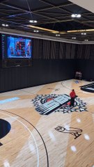 Drake mostra quadra de basquete em mansão de R$ 544 milhões