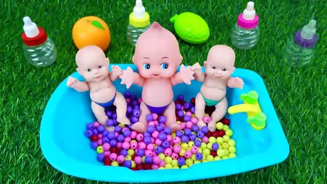 Baby rainbow bath tub