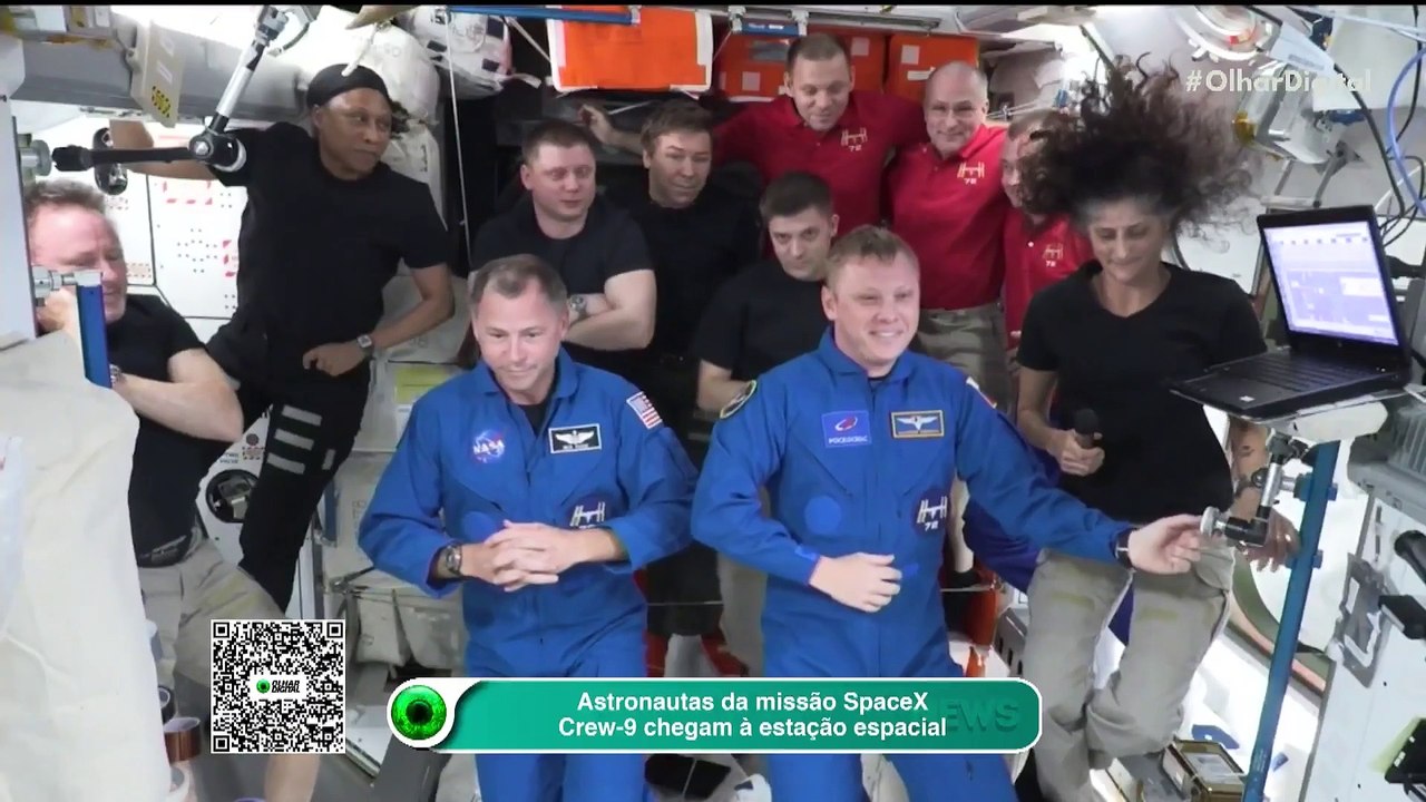 Astronautas da missão SpaceX Crew-9 chegam à...