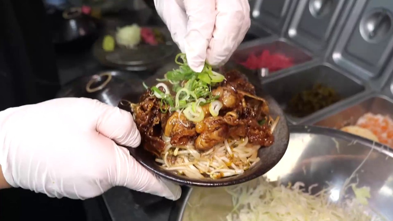 Selling 10 Tons of Beef Per Month!! Best Japanese-style Beef Cutlet - Japanese Food