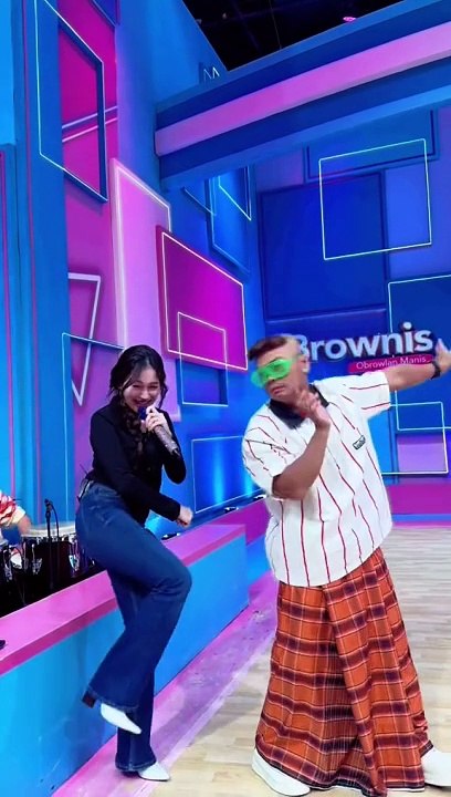 ayu ting ting and wendy cagur jogetin