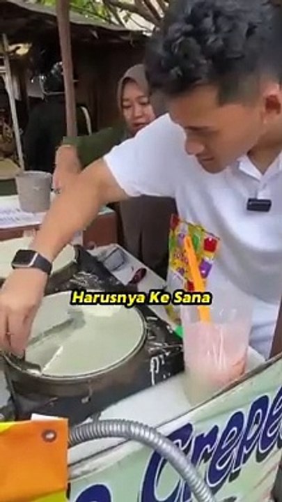 bikin crepes matcha