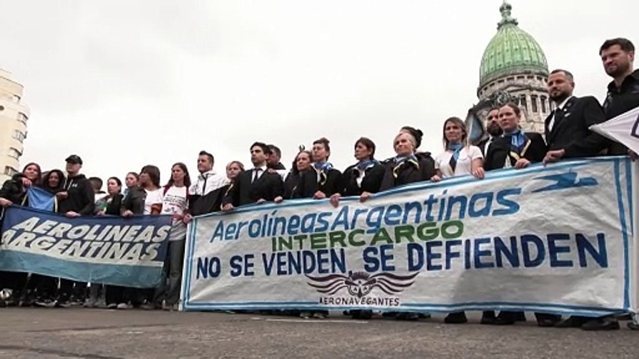 Milei declara estatal Aerolíneas Argentinas 'sujeita à privatização'