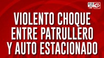 Patrullero perdió el control y chocó contra automóvil estacionado: hay dos policías heridos