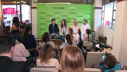 Carmen Lomana espera que no salga más material del rey Juan Carlos con Bárbara Rey